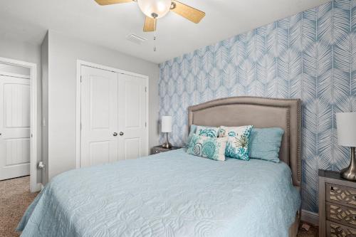 NEW 3BRs - Renovated - Waterfront - Game Room - 8mins to Beach photo 11