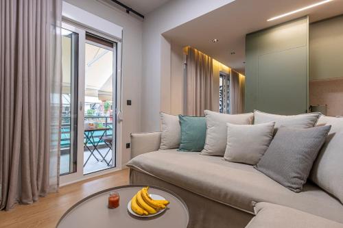 Cozy 1BR with Balcony in Kipseli