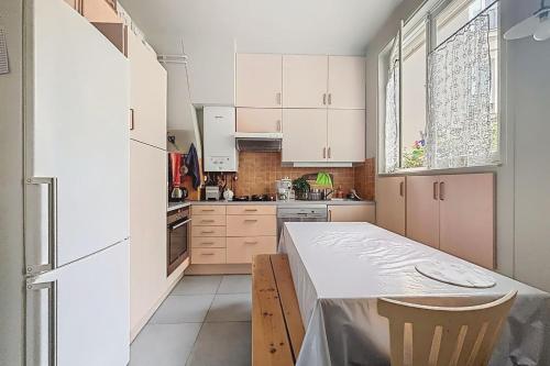 Photo de la galerie de l'établissement Spacious 90m2 between Bastille and Charonne, à Paris