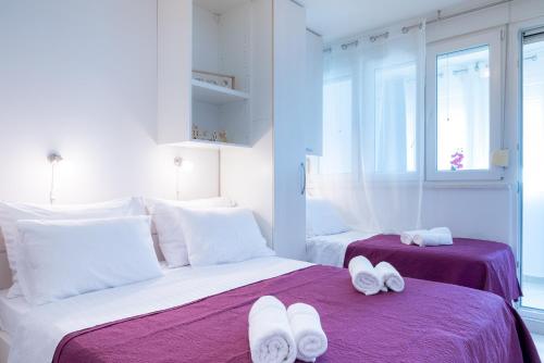 Laplace Apartment