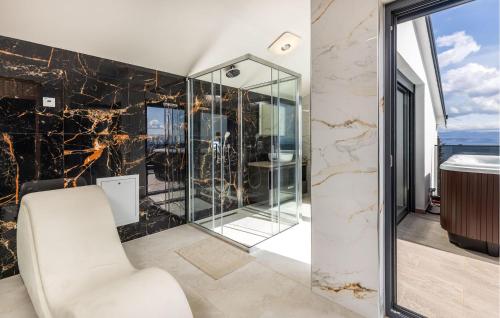 Awesome Home In Lovran With Sauna