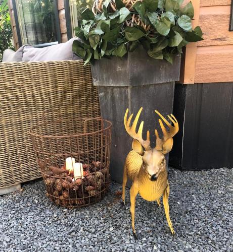 シャレーの敷地内または近くにいる動物