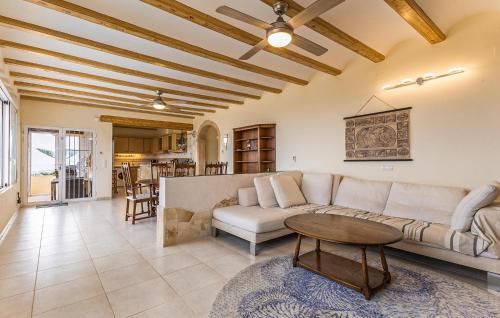 Amazing Home In Denia