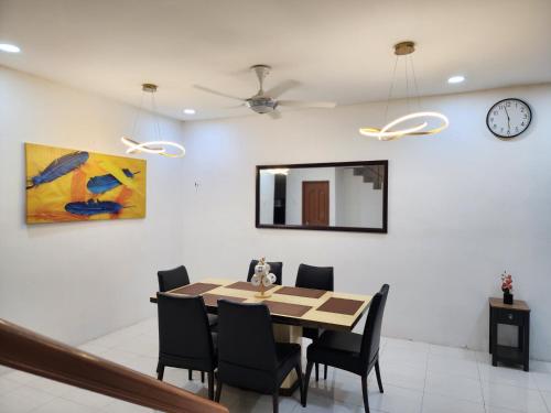 Φωτογραφία από το άλμπουμ του Dirgahayu Homestay I Rajawali σε Kulim