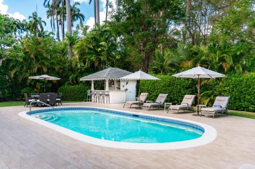 Piscina a Royal Palms, St James o a prop