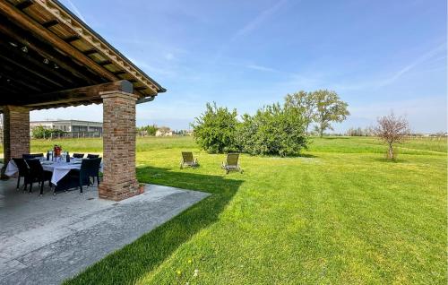 Gallery image of Cozy Home In Rosà With Wifi in Rosà
