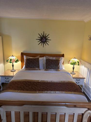 Ένα ή περισσότερα κρεβάτια σε δωμάτιο στο Blue Gables Bed and Breakfast