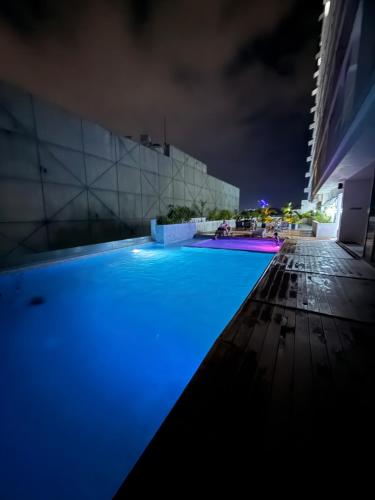 Bazén v ubytování Aurora Haven steps away from Abreeza mall nebo v jeho okolí