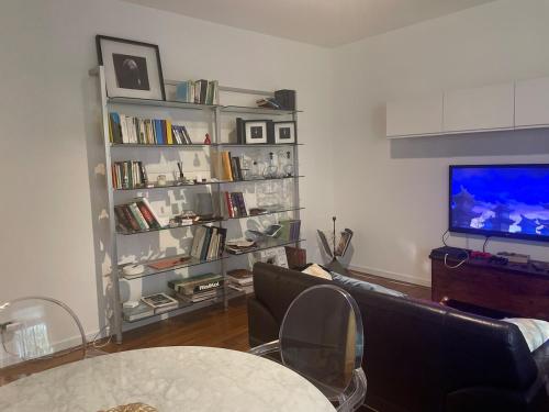 Luxury Apartament near Rho Fieramilano ,San siro and ippodromo of milan