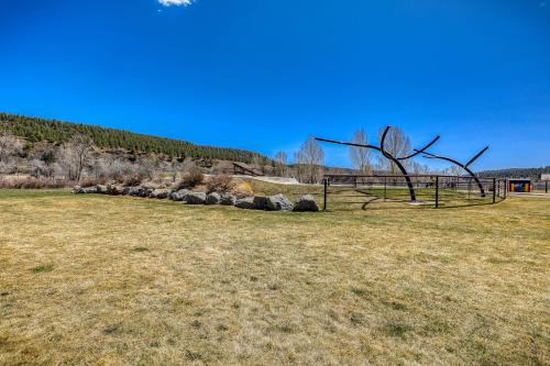 a sculpture in a field with a goal at 10 Cobblestone Ln in Pagosa Springs