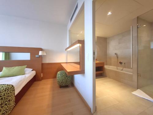 Ένα μπάνιο στο Ruhe & Wellness ! BAD WALTERSDORF Thermen-Apartment mit direktem Spa-Zugang