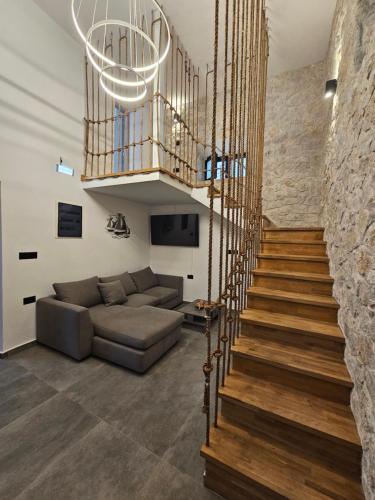 A&A Niohori Home