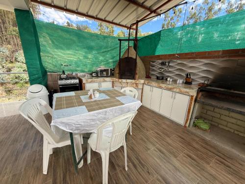 Fotografie z fotogalerie ubytování Residencial LOS PINOS habitación doble v destinaci Huaraz