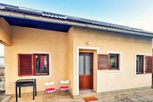 Apartments with a parking space Ogulin, Gorski kotar - 23727