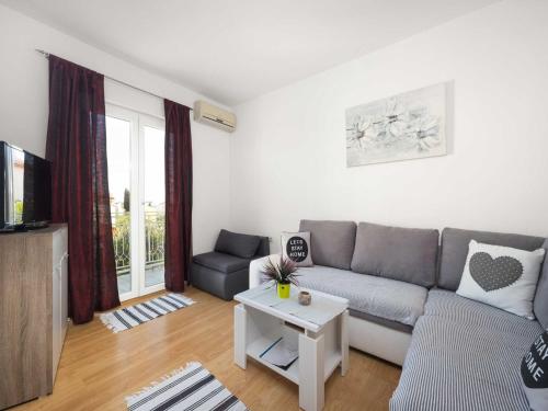 One-bedroom apartment in Vodice