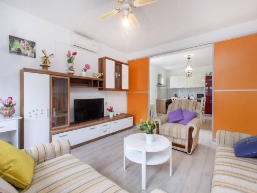 Apartment in Tribunj near Sandy Beach