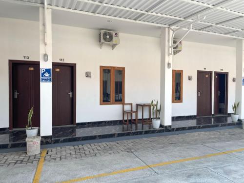 Фотография из галереи RedDoorz Plus near Alun Alun Kota Blora в городе Blora