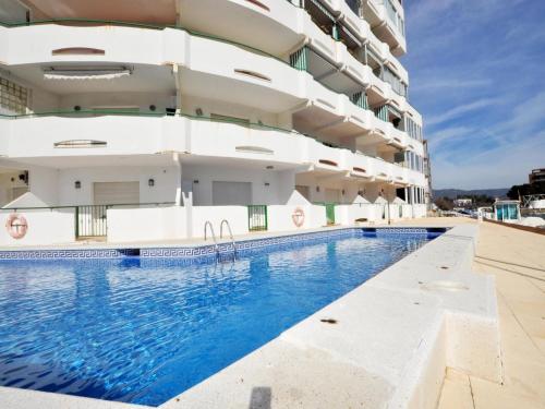 Apartment in Roses near Santa Margarita Beach