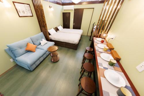 鶴橋和モダン古民家 縁家 Enya-Japanese Townhouse 2min to Tsuruhashi Station Easy Access to Namba and Dotonbori