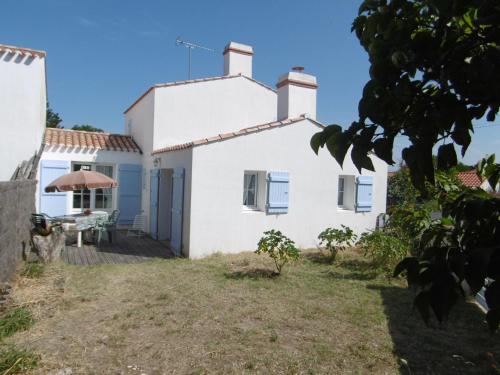 Maison mitoyenne confort à Barbâtre proche plage, jusqu'à 10 pers - FR-1-823-151