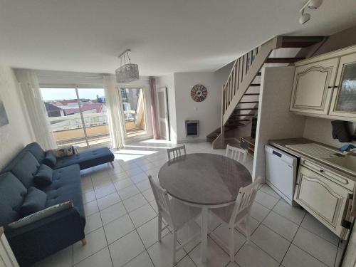 Duplex T3 lumineux avec garage à Berck-Plage - FR-1-674-50