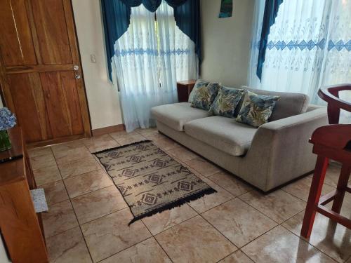 Φωτογραφία από το άλμπουμ του Casas de Campo Las Pavitas Cottages "Red Frog" σε Palma