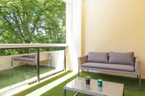 Luxurious 2BR Family Apartment - Champel