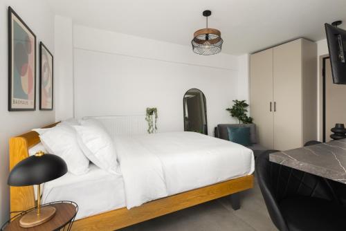Babylon Luxury Suites No3 by BiNoBi!