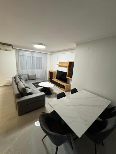 Χώρος καθιστικού στο Samaras seaside apartment