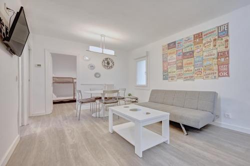 La esquina de Blas by Clabao