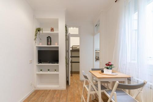 Cozy renovated -2Bedrooms 1Bathroom-Malasaña