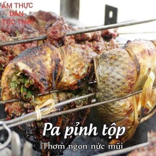 a bunch of food that is on a grill at Pú Nhu House Mù Cang Chải in Mù Cang Chải