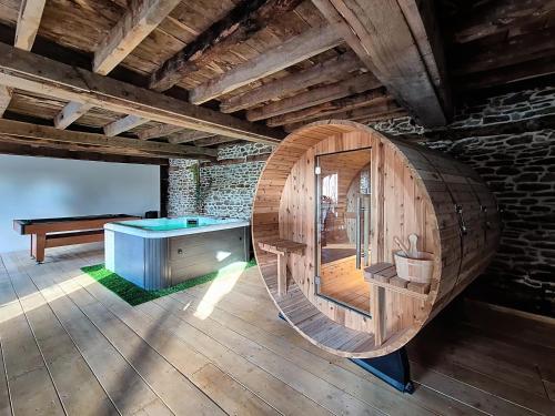 Φωτογραφία από το άλμπουμ του Bergerie Rénovée, SPA - SAUNA , Proche des Lacs, Sentiers Pédestres σε Comps-la-Grand-Ville