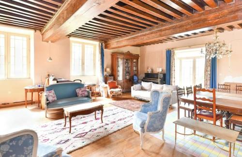Gallery image of Joli manoir à la campagne in Bétête