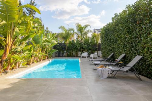 Pool Voula Apartment close to Kavouri Beach by Cielo Homes