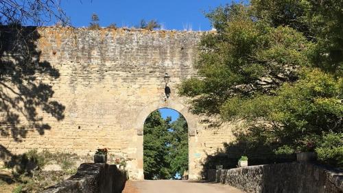 Fotografie z fotogalerie ubytování Le Château de La Pomarède v destinaci La Pomarède