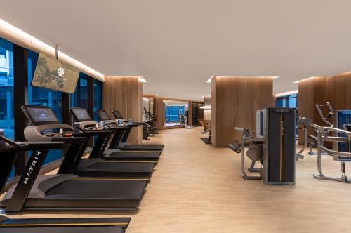 Fitness centrum a/nebo fitness zařízení v ubytování Hong Yuan Hotel by The Crest Collection