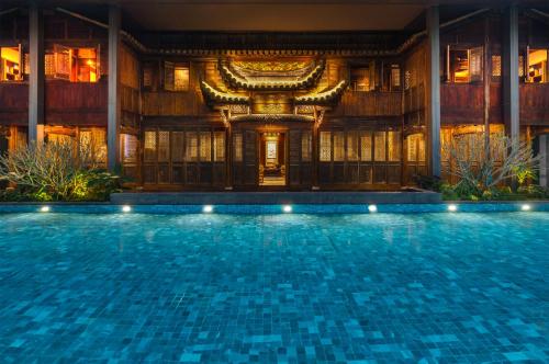 Bazén v ubytování Hong Yuan Hotel by The Crest Collection nebo v jeho okolí