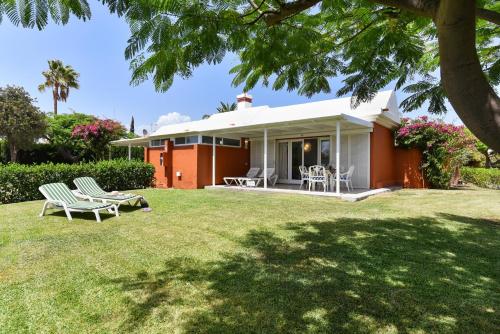 Melocotones 49 by Villagrancanaria