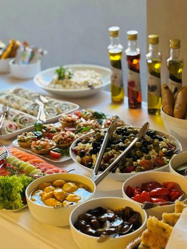 Jídlo v aparthotelu nebo okolí