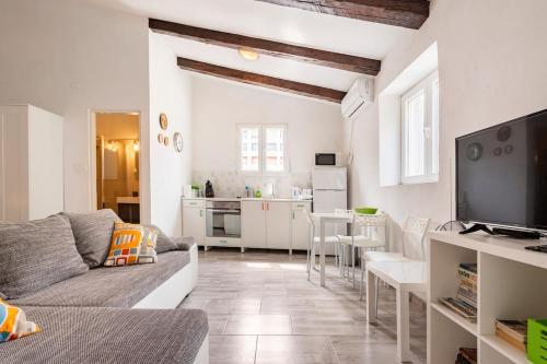 Imagen de la galería de Apartments Martinis, en Vis