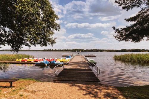 OW Inter Piast Kalbornia - z własną plażą z kąpieliskiem i przystanią