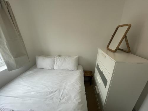 Refined Comfort in the Heart of Bedminster photo 27