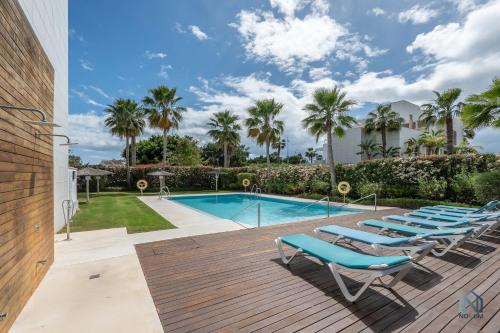 Newly Built 3 BDRM Lavish Penthouse Next to Beach