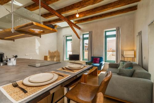Panaretos Deluxe Maisonette