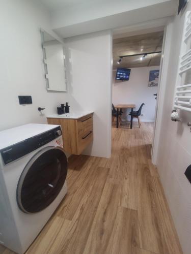 Kuchyň nebo kuchyňský kout v ubytování Willa Paweł z balią i jacuzzi