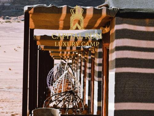 Φωτογραφία από το άλμπουμ του CAPITAL RUM lUXURY CAMP σε Ουάντι Ραμ