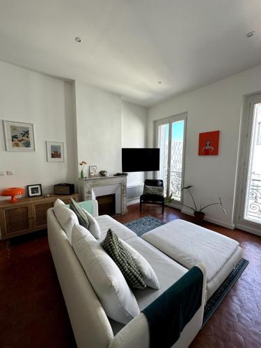 Haussmannien - Lumière et mer