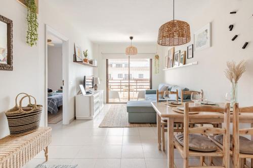 Oceanview Getaway with Pool in Playa la Arena