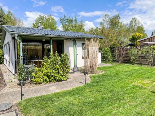 Κήπος έξω από το Holiday Home Am Walde-2 by Interhome